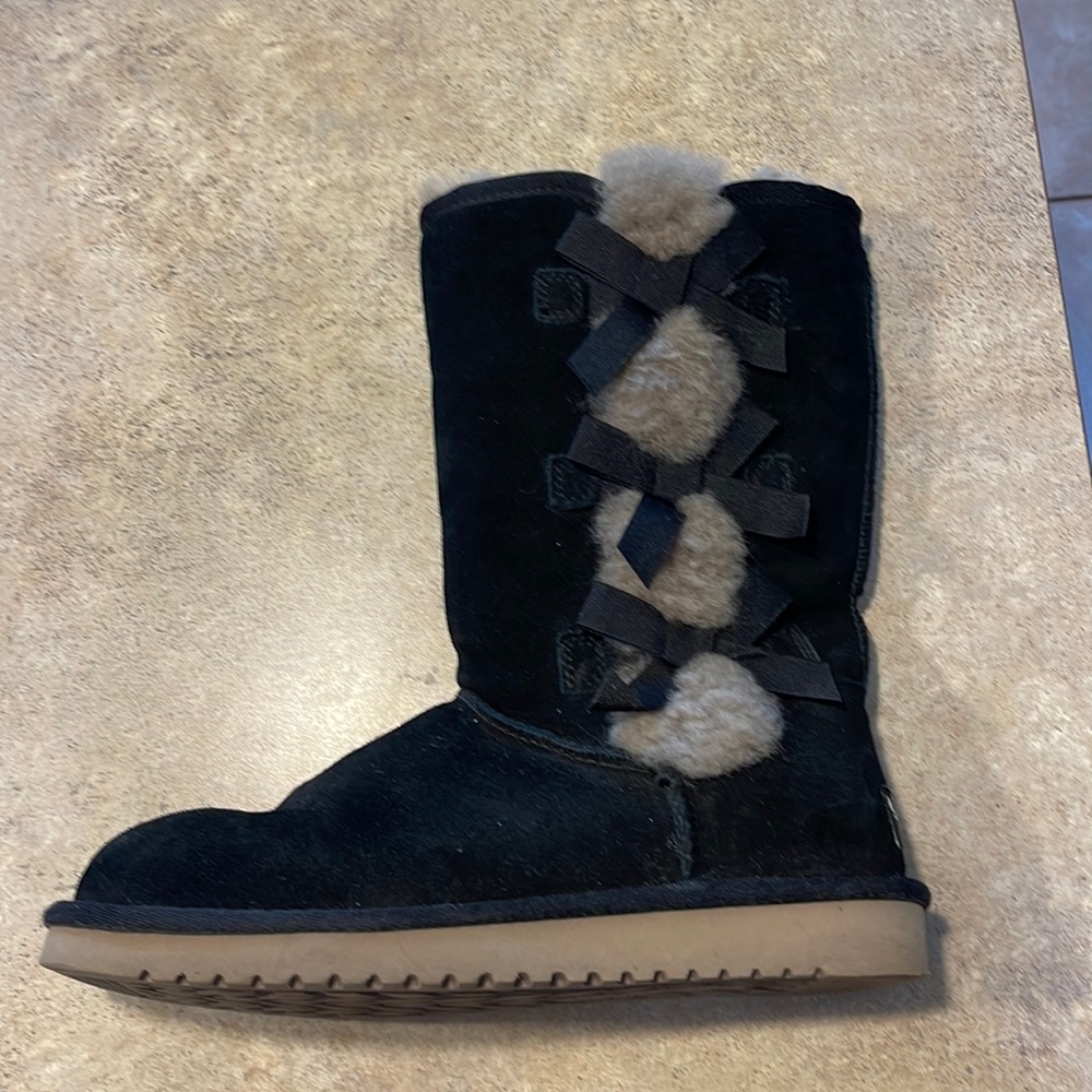 Koolaburra by UGG boots